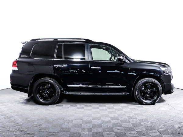 Toyota Land Cruiser 200