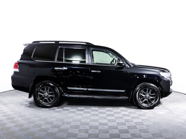 Toyota Land Cruiser 200