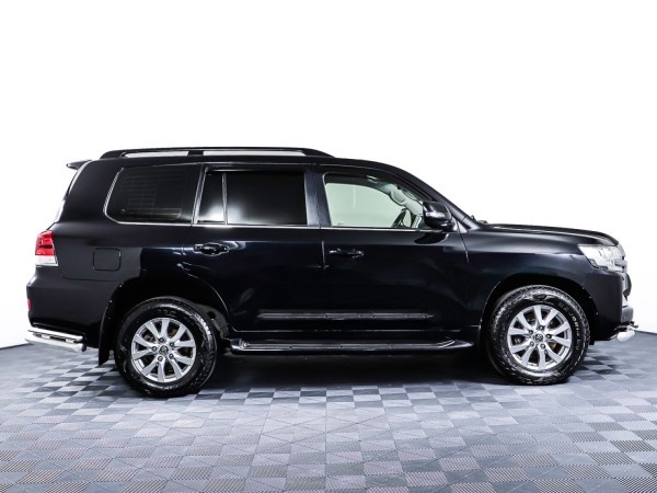 Toyota Land Cruiser 200