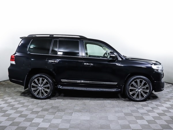 Toyota Land Cruiser 200