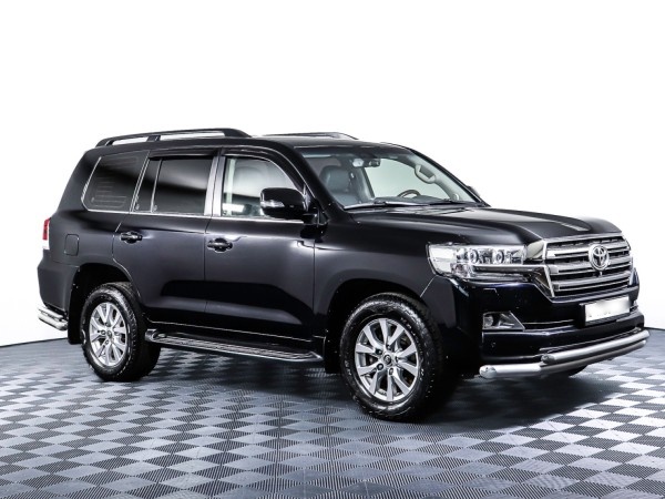 Toyota Land Cruiser 200