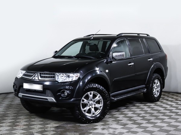 Mitsubishi PAJERO SPORT