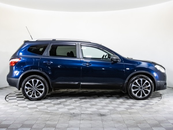 Nissan Qashqai+2