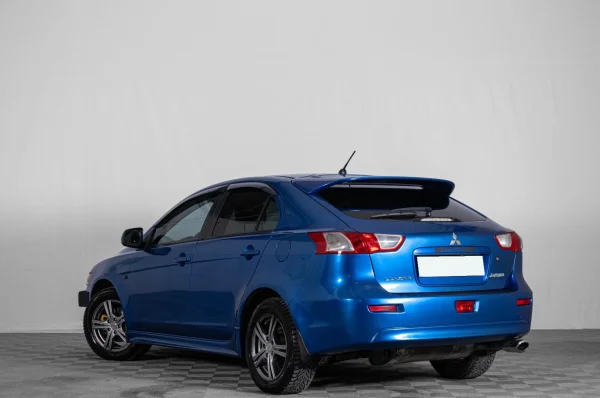 Mitsubishi Lancer