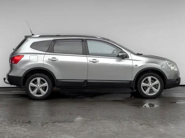Nissan Qashqai+2