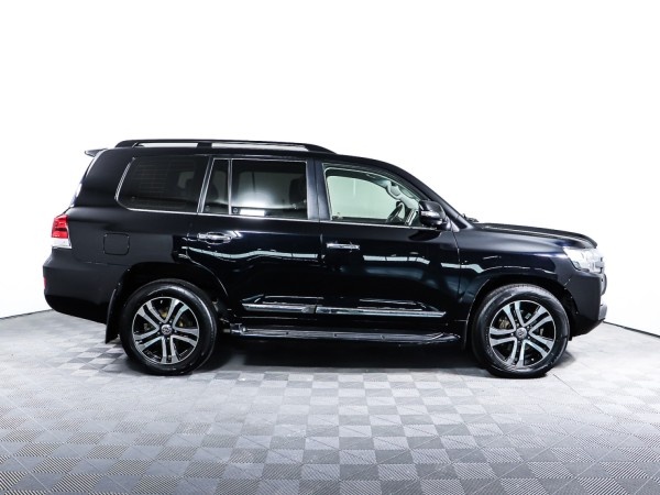 Toyota Land Cruiser 200