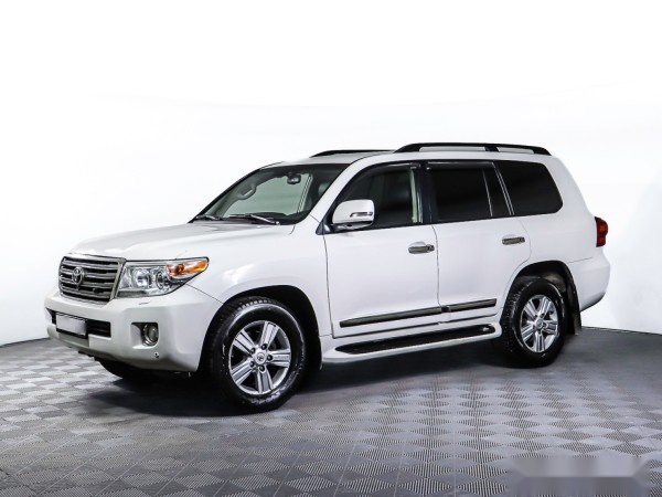 Toyota Land Cruiser 200