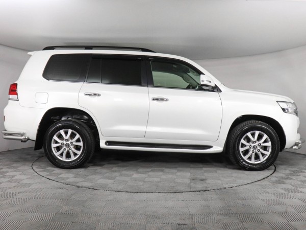 Toyota Land Cruiser 200