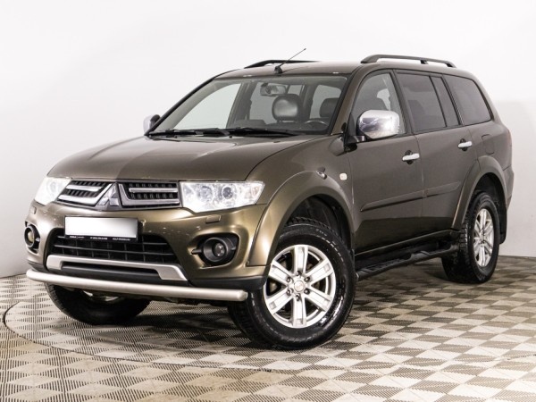 Mitsubishi PAJERO SPORT
